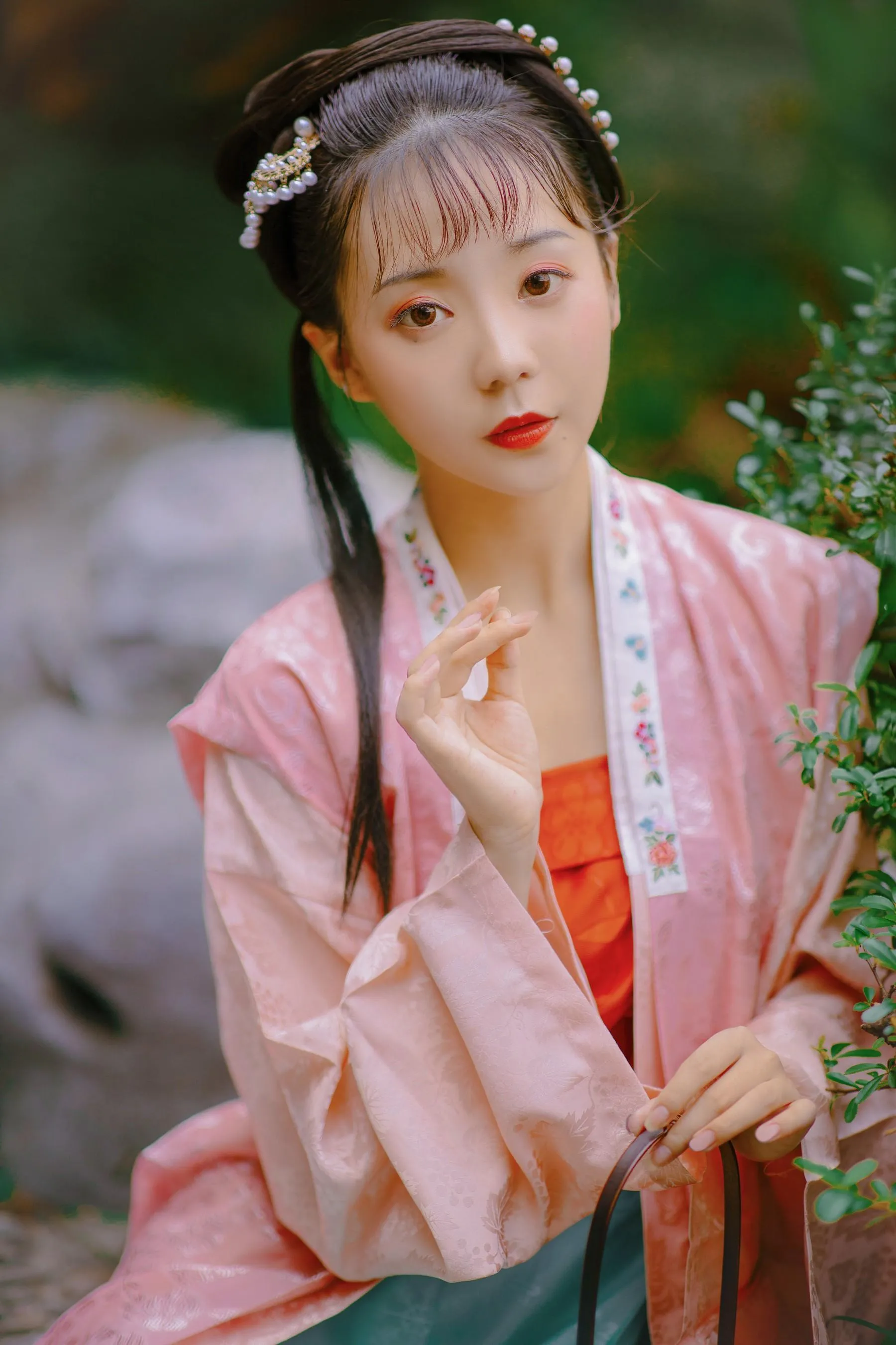 [YITUYU艺图语]2022.02.21 锁清秋 简森_Red [25P]插图4